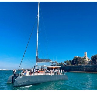 Cadiz 2-Day Hop-On Hop-Off Bus + Catamaran