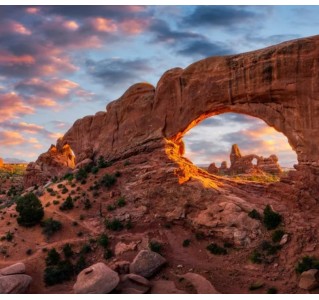 Arches National Park Guided Sunset Tour - VIP Guided Park Access