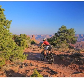Dead Horse Point Mountain Bike Tour: Intermediate