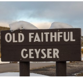6 Day Tour - Yellowstone & Grand Teton Winter Adventure