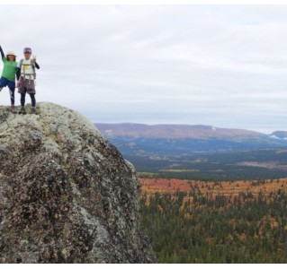 4 Day Aurora Borealis Viewing - Hiking, Wildlife & Hot Springs