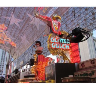 Pop Culture Walking Tour of Fremont St