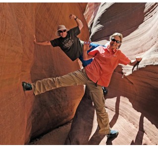 Peekaboo Slot Canyon Tour