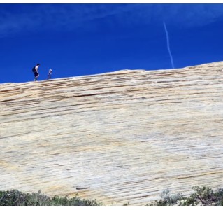 Peekaboo Slot Canyon with White Wave Tour