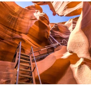 Horseshoe Bend and Antelope Canyon Adventure