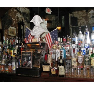 COCKTAIL WALKING TOUR